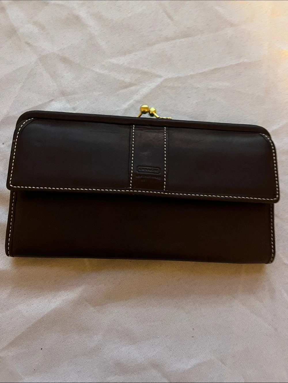 Coach Brown Leather Kiss-Lock Wallet with Contrast Stitching